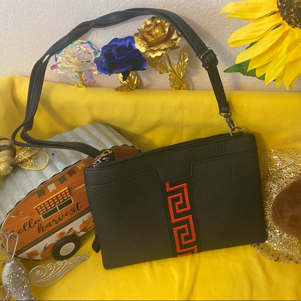 New Beautiful Purse Size Small!(#70)